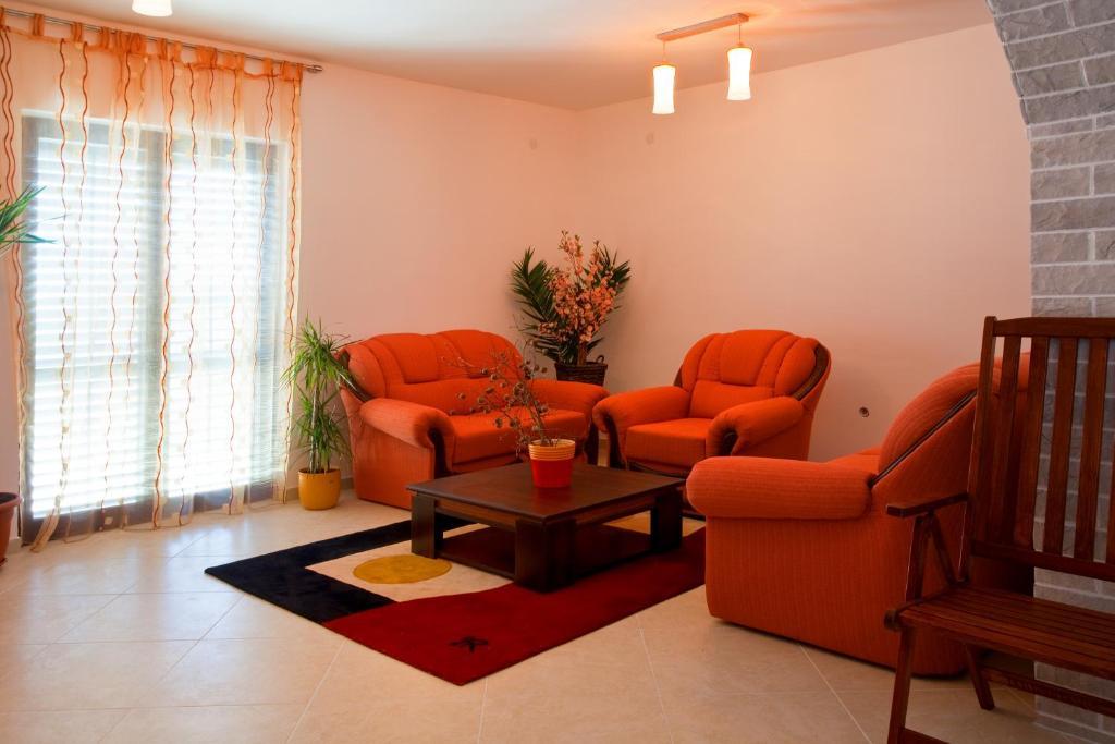Apartments Andrea Podstrana Rom bilde