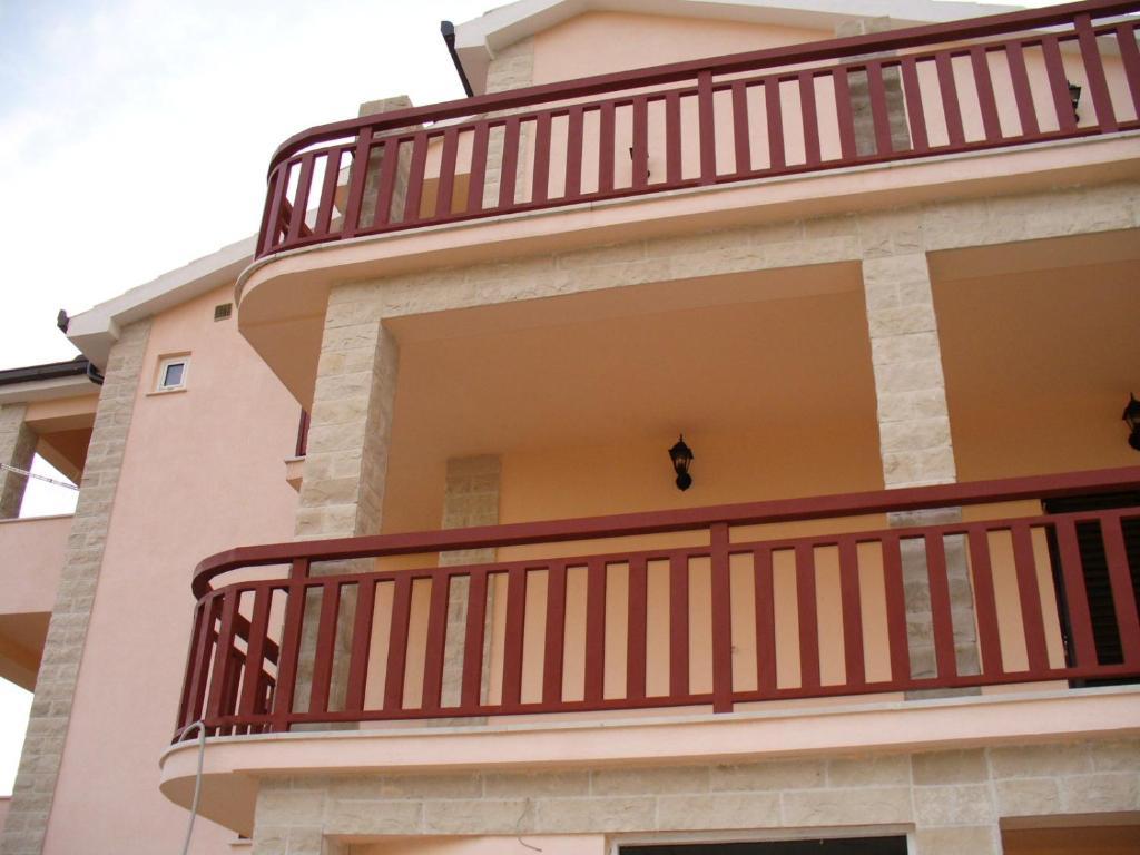 Apartments Andrea Podstrana Rom bilde